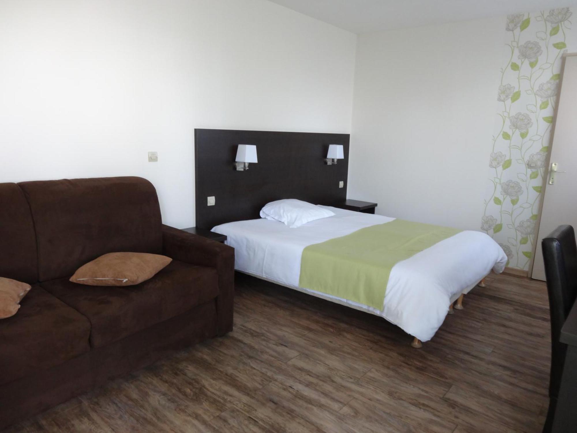 Logis Hotel Des Portes De Meuse Pagny-sur-Meuse Room photo