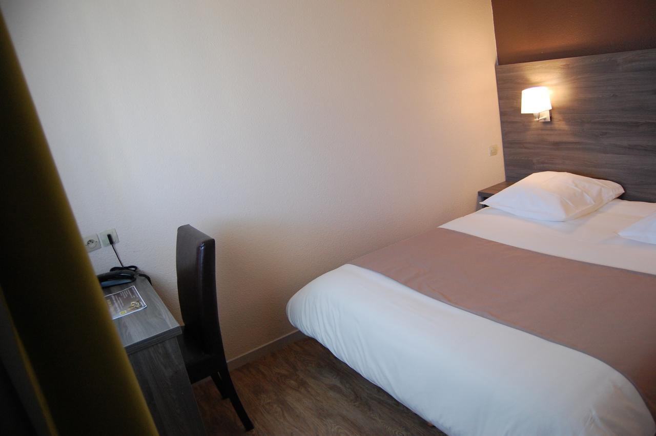 Logis Hotel Des Portes De Meuse Pagny-sur-Meuse Room photo