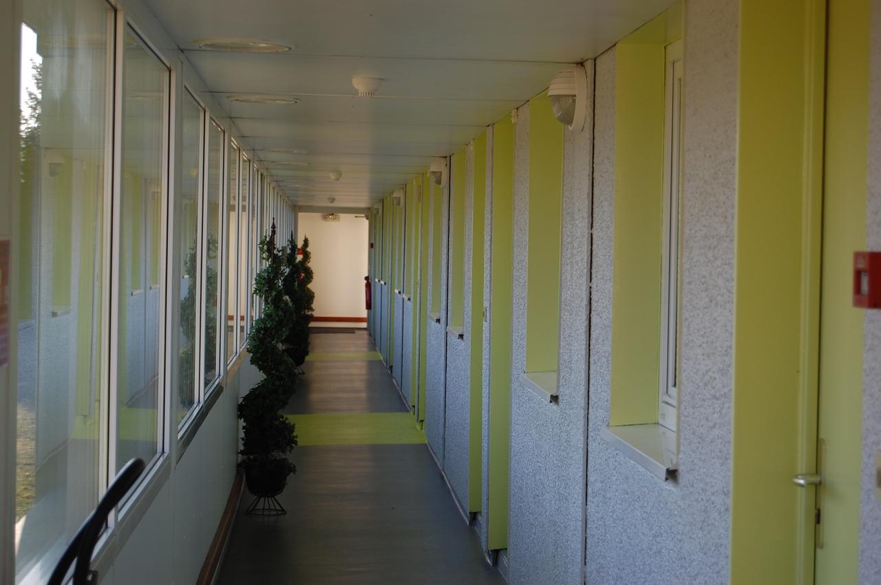 Logis Hotel Des Portes De Meuse Pagny-sur-Meuse Room photo