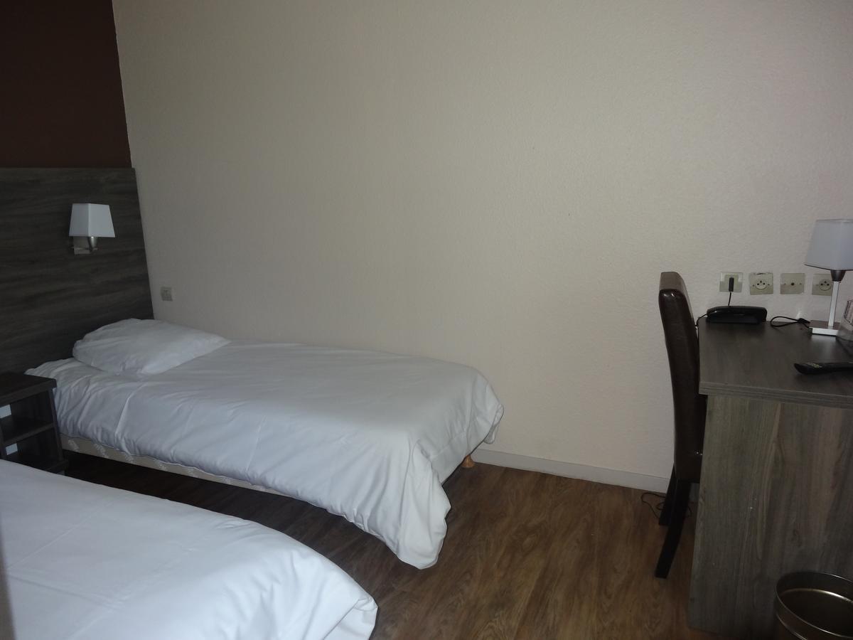 Logis Hotel Des Portes De Meuse Pagny-sur-Meuse Room photo